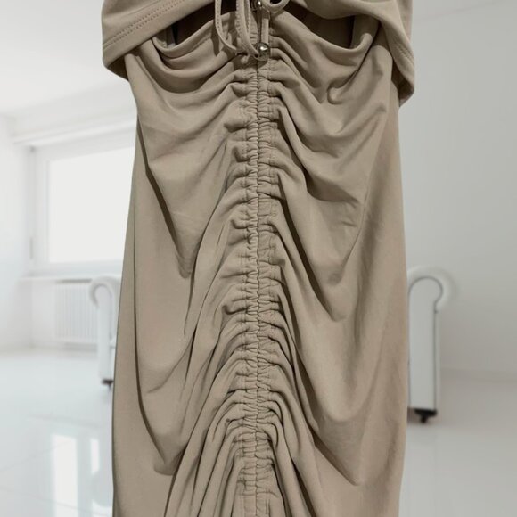 Forever 21 Ruched Midi Dress – NWT, Adjustable Straps, Zipper Back, Size Small - Picture 6 of 15